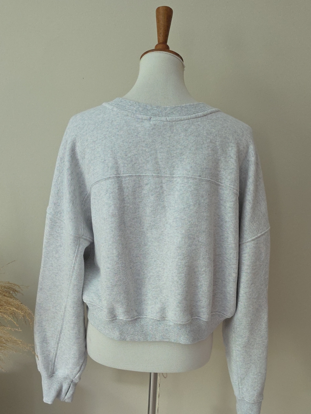 Offline Light Gray Cropped Crewneck Sweatshirt - Picture 2 of 7